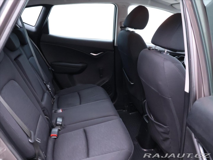 Hyundai ix20 1,4 i 66kW Klima CZ 1.Maj 2011