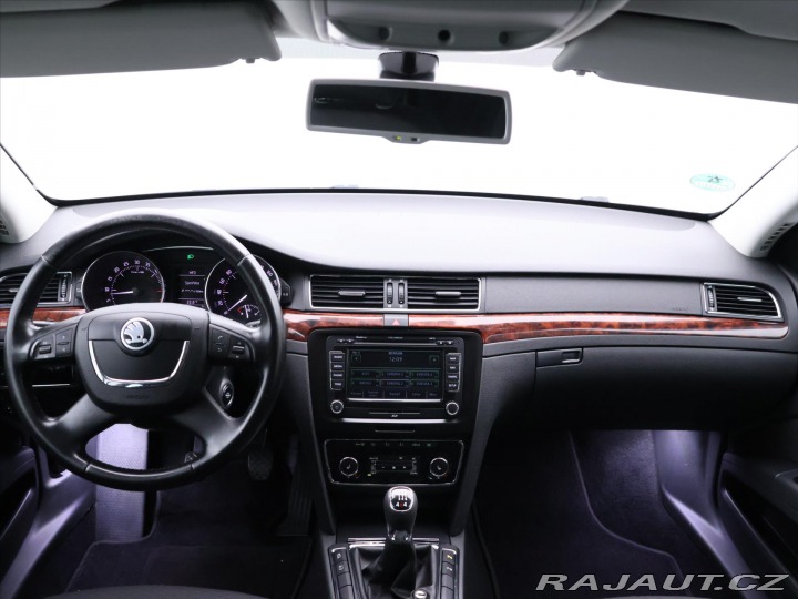 Škoda Superb 2,0 TDI 125kW Elegance 4x 2013
