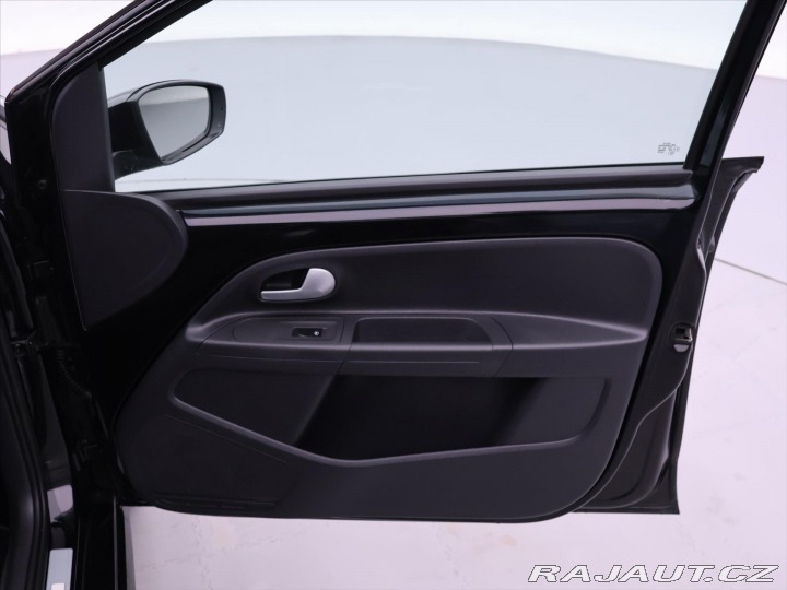 Volkswagen e-up! 61kW DPH 1. Maj DPH Kamer 2022