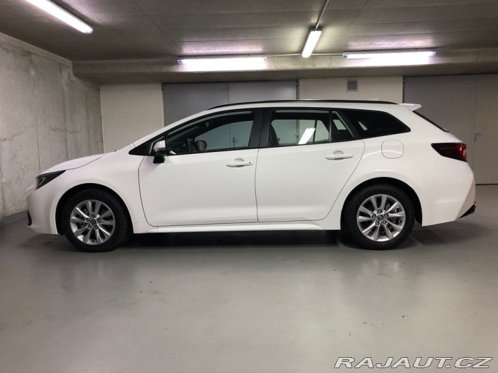 Toyota Corolla 1.8, HEV, e-CVT, Comfort 2026