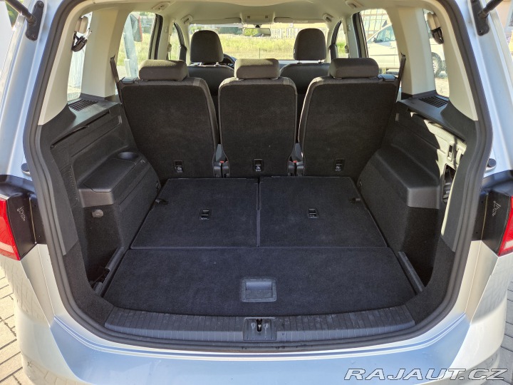 Volkswagen Touran 5T1 2016
