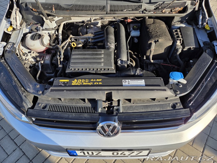Volkswagen Touran 5T1 2016