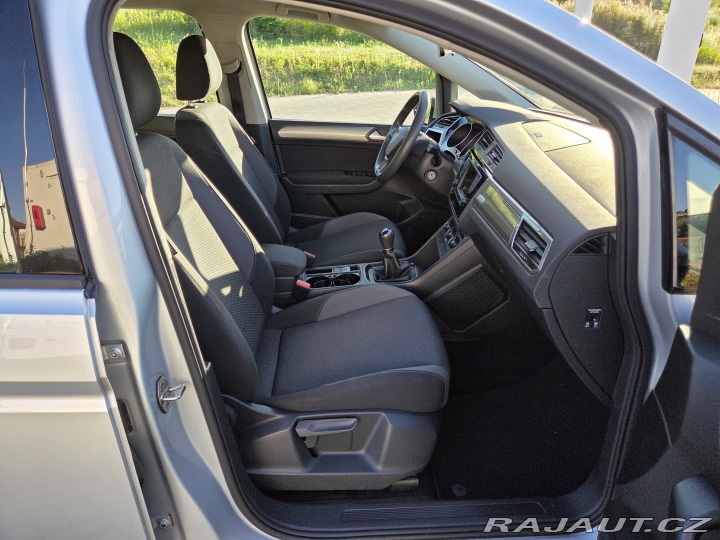 Volkswagen Touran 5T1 2016