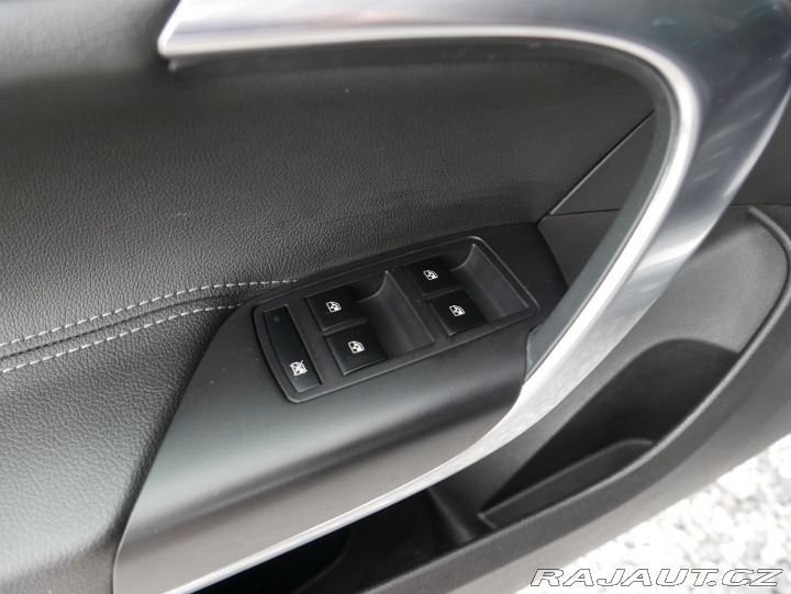 Opel Insignia 2,0 Turbo 162kW Sport Aut 2013