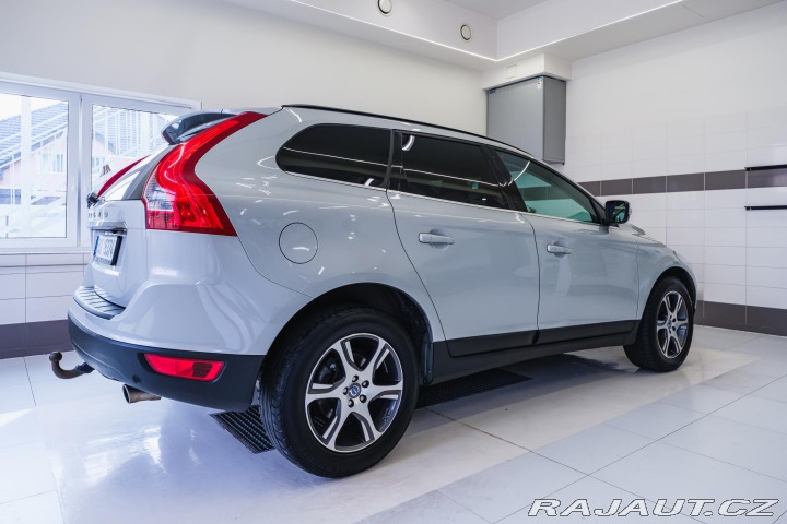Volvo XC60 2.4 D AWD/AT,nez.top,tažn 2011