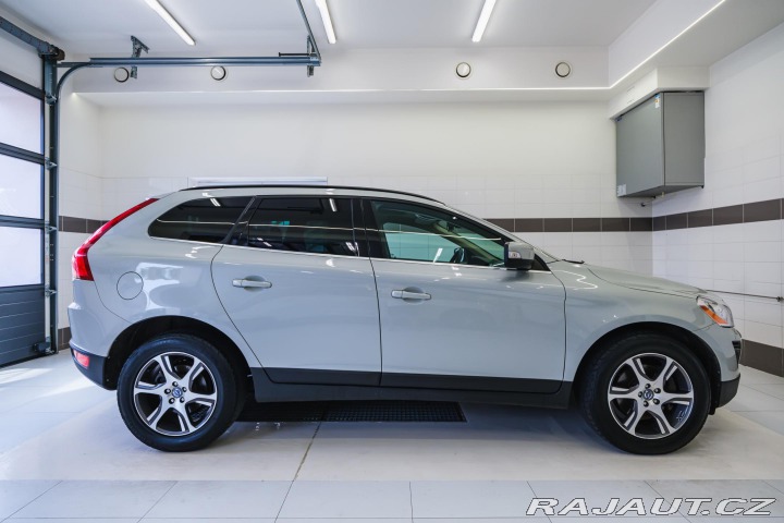 Volvo XC60 2.4 D AWD/AT,nez.top,tažn 2011