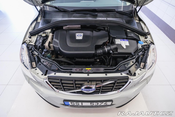 Volvo XC60 2.4 D AWD/AT,nez.top,tažn 2011