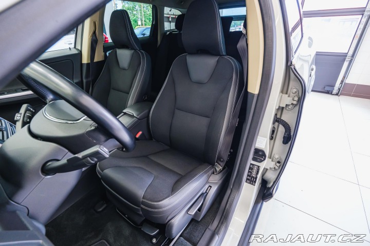 Volvo XC60 2.4 D AWD/AT,nez.top,tažn 2011