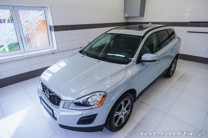 Volvo XC60 2.4 D AWD/AT,nez.top,tažn 2011