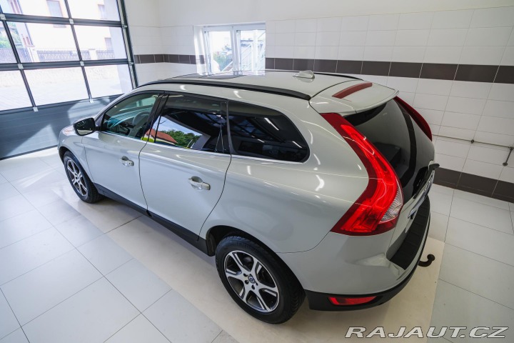 Volvo XC60 2.4 D AWD/AT,nez.top,tažn 2011