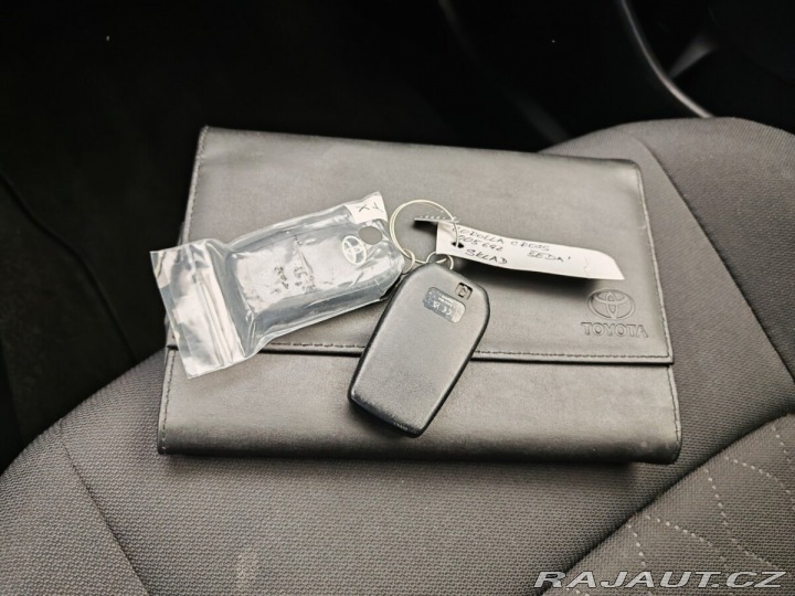 Toyota Corolla 2.0 Hybrid (197 k) Comfor 2022
