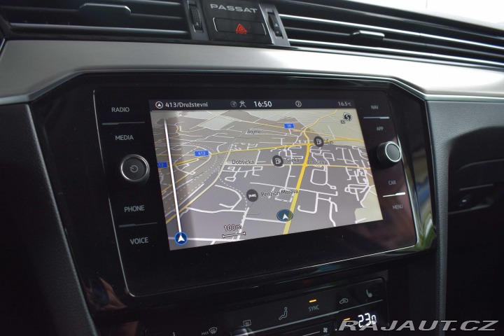 Volkswagen Passat 2.0 TDI 110kW DSG*TAŽNÉ*M 2021