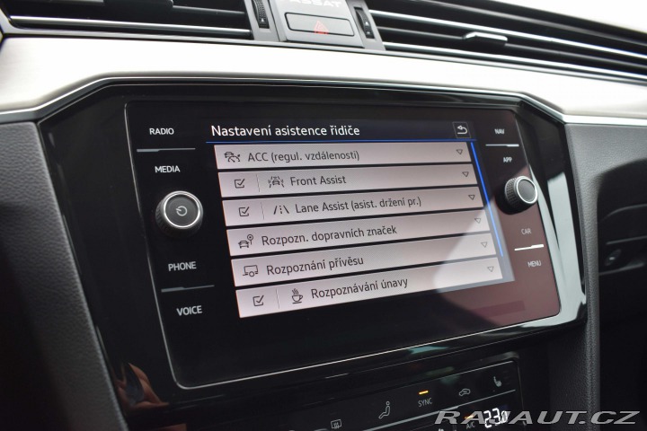 Volkswagen Passat 2.0 TDI 110kW DSG*TAŽNÉ*M 2021