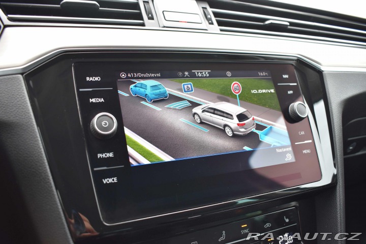 Volkswagen Passat 2.0 TDI REZERVACE 2021