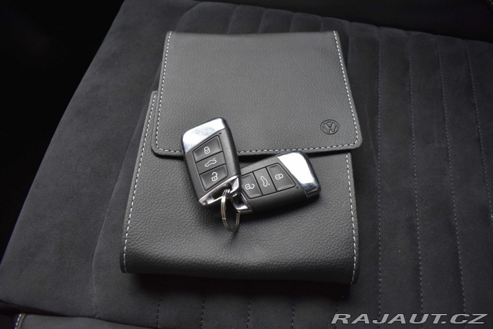 Volkswagen Passat 2.0 TDI 110kW DSG*TAŽNÉ*M 2021