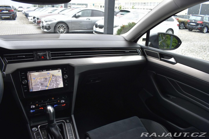 Volkswagen Passat 2.0 TDI 110kW DSG*TAŽNÉ*M 2021