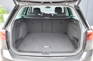 Volkswagen Passat 2.0 TDI REZERVACE 2021