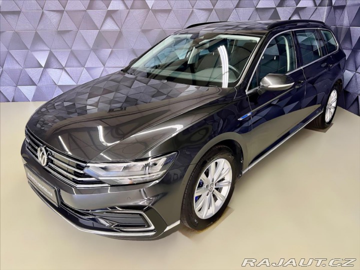 Volkswagen Passat 1,4 TSI DSG GTE HYBRID, A 2020