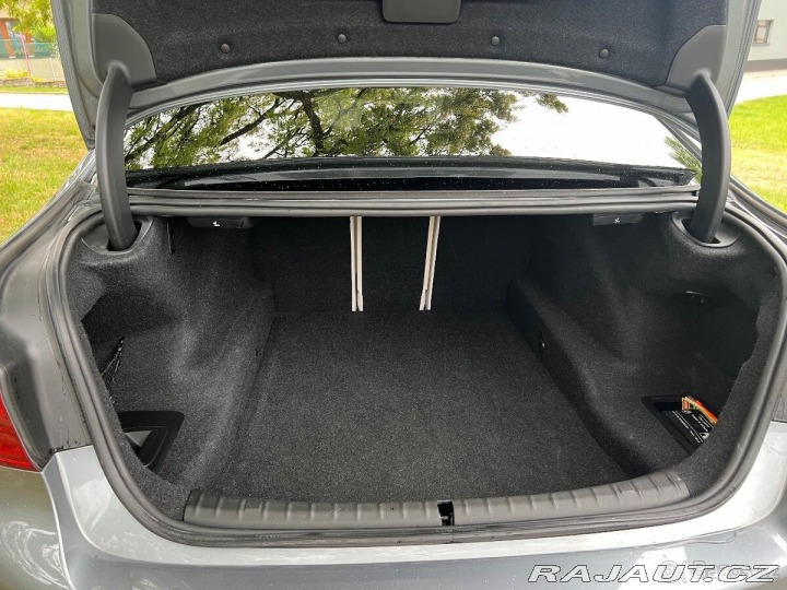 BMW 5 4,4 550i 2017 M / xDriv 2017