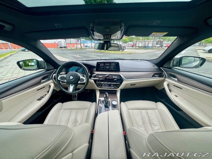 BMW 5 4,4 550i 2017 M / xDriv 2017
