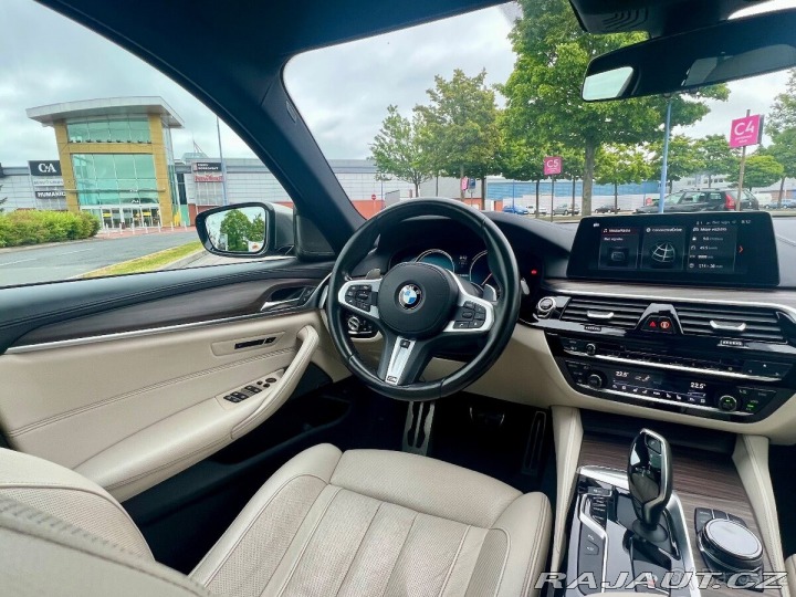 BMW 5 4,4 550i 2017 M / xDriv 2017