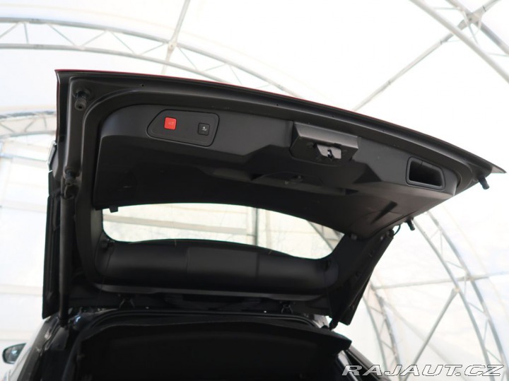Peugeot 3008 1.6PHEV,CZ,1Maj,GT,AT8 2023
