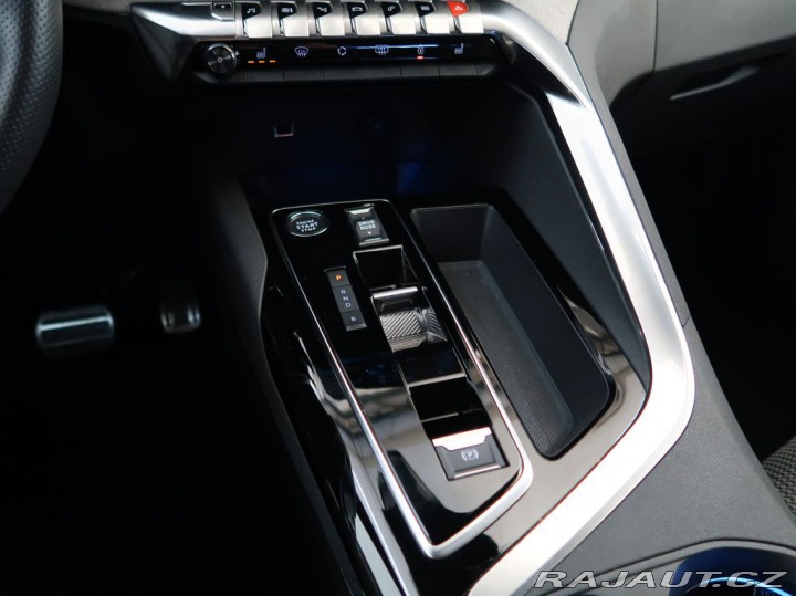Peugeot 3008 1.6PHEV,CZ,1Maj,GT,AT8 2023