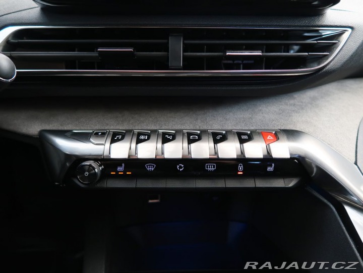 Peugeot 3008 1.6PHEV,CZ,1Maj,GT,AT8 2023