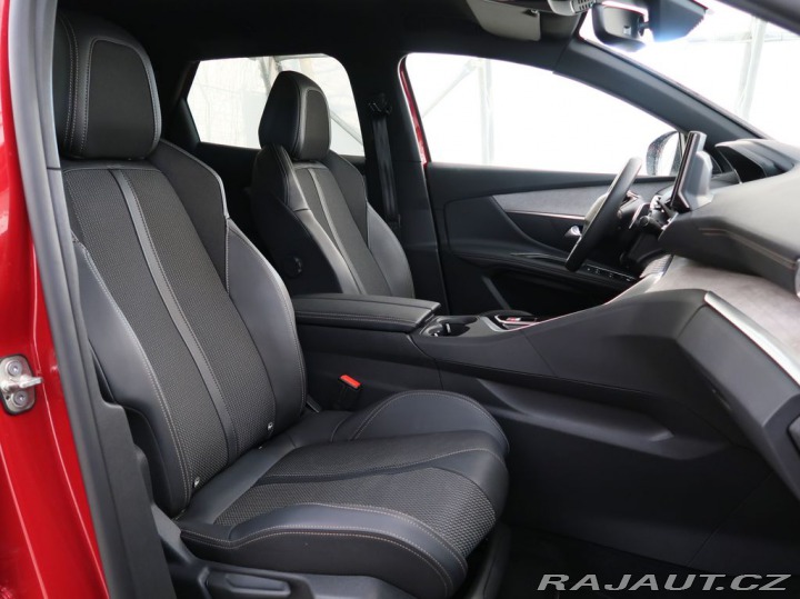 Peugeot 3008 1.6PHEV,CZ,1Maj,GT,AT8 2023