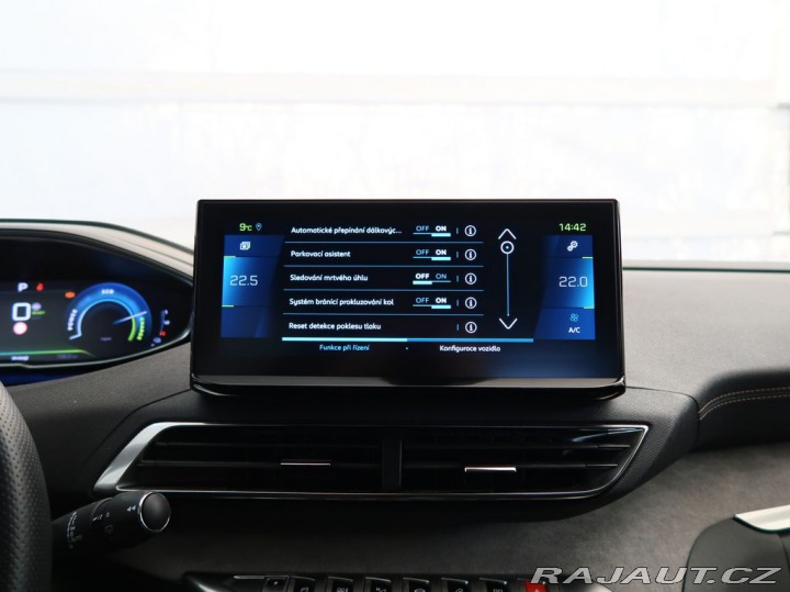 Peugeot 3008 1.6PHEV,CZ,1Maj,GT,AT8 2023