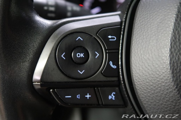 Toyota Corolla 1.8Hybrid,CZ,1Maj,Active 2021