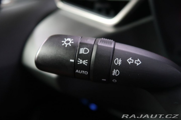 Toyota Corolla 1.8Hybrid,CZ,1Maj,Active 2021