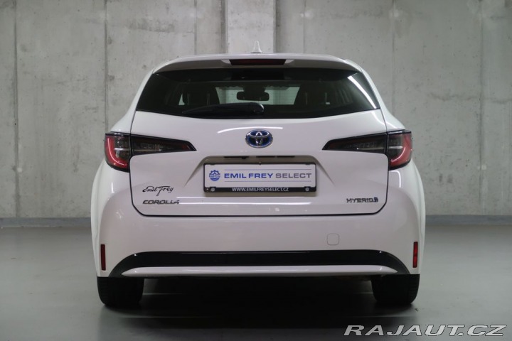Toyota Corolla 1.8Hybrid,CZ,1Maj,Active 2021