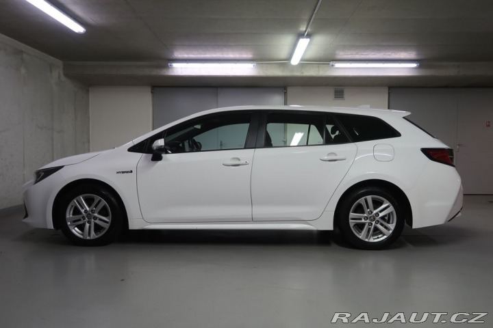 Toyota Corolla 1.8Hybrid,CZ,1Maj,Active 2021