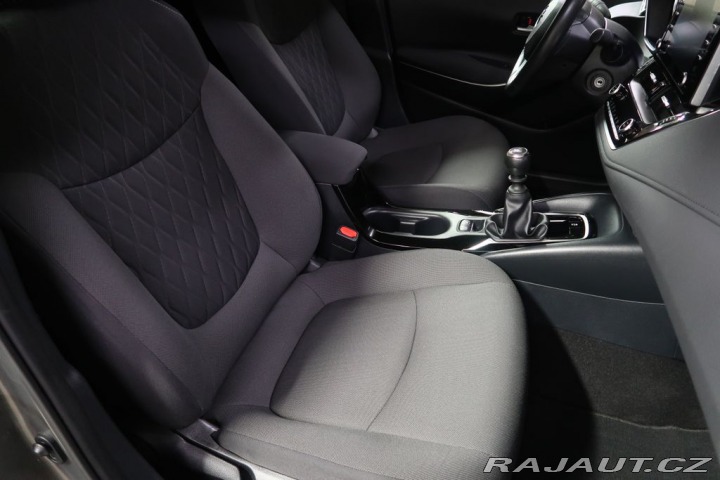 Toyota Corolla 1.5VVT-i,CZ,ComfortStyleT 2022