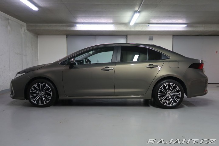 Toyota Corolla 1.5VVT-i,CZ,ComfortStyleT 2022