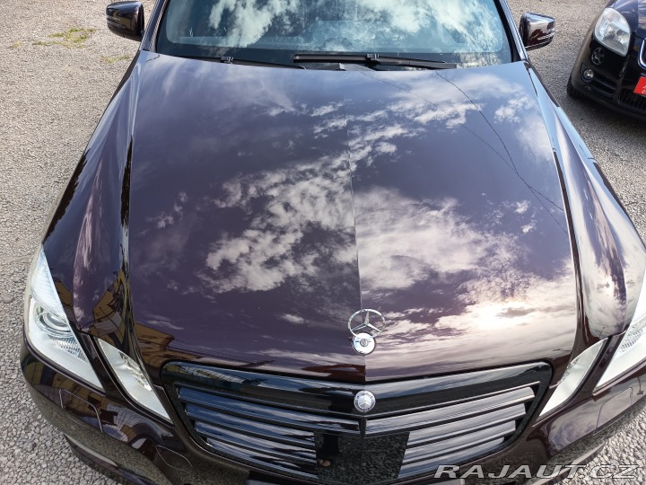 Mercedes-Benz E 350CDI 4Matic ČR 2012