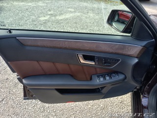 Mercedes-Benz E 350CDI 4Matic ČR 2012