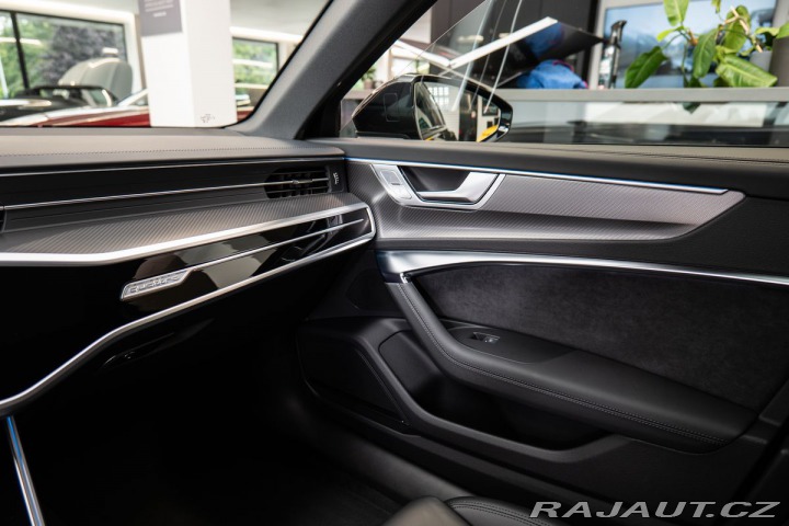 Audi RS6 Avant 2024