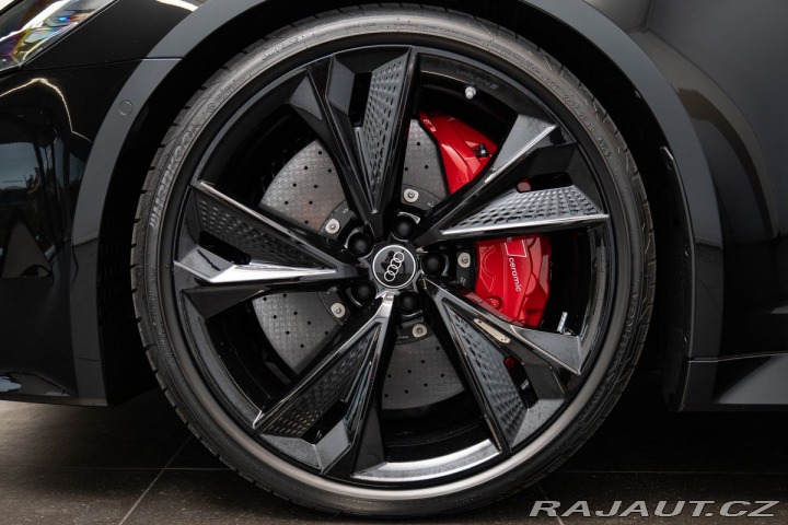 Audi RS6 Avant 2024