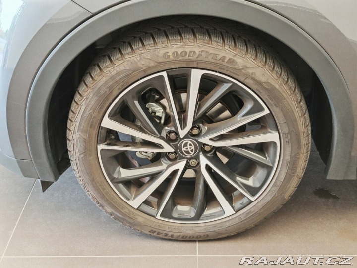 Toyota C-HR 2.0 Hybrid 4x2 Executive 2024