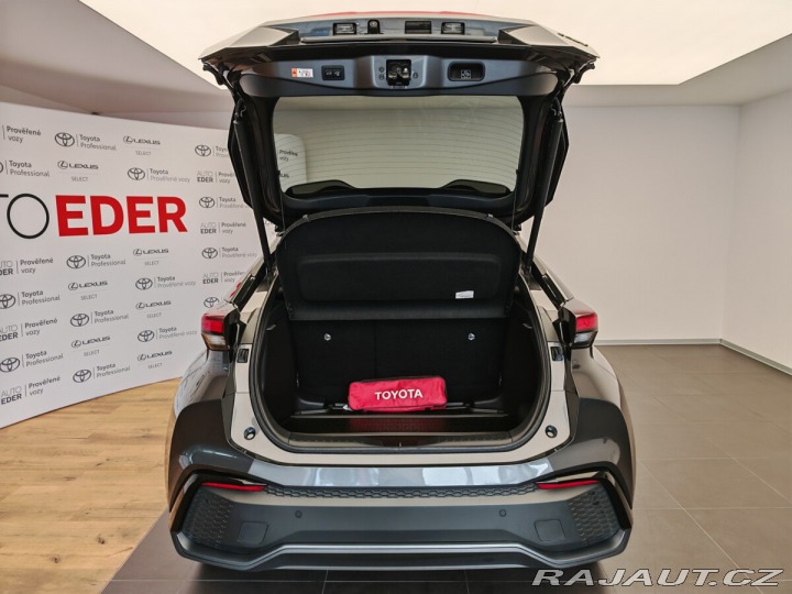 Toyota C-HR 2.0 Hybrid 4x2 Executive 2024