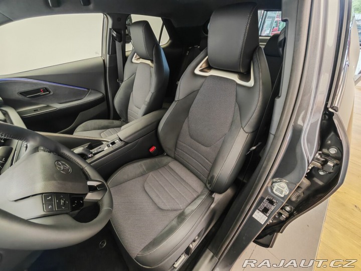 Toyota C-HR 2.0 Hybrid 4x2 Executive 2024