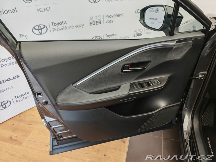 Toyota C-HR 2.0 Hybrid 4x2 Executive 2024