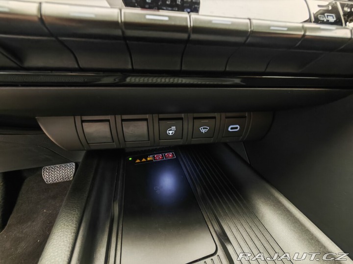 Toyota C-HR 2.0 Hybrid 4x2 Executive 2024