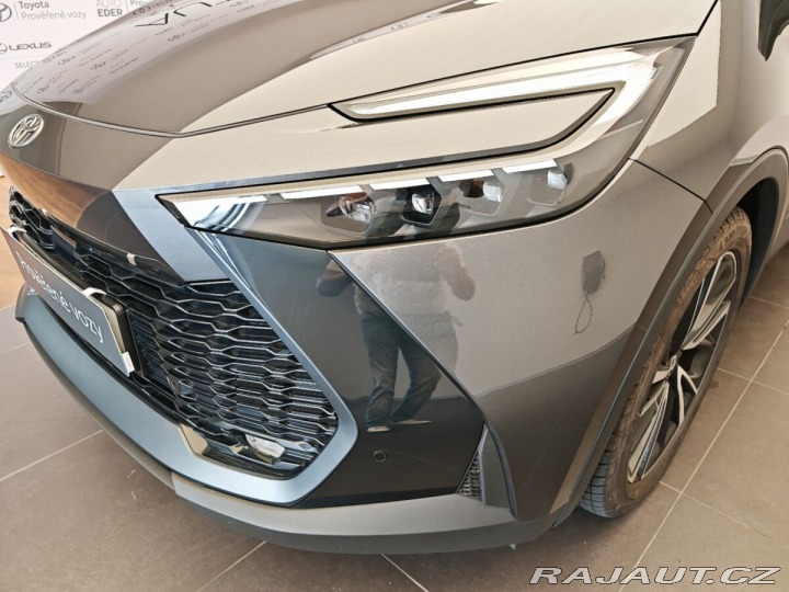 Toyota C-HR 2.0 Hybrid 135kW E-CVT Ex 2024