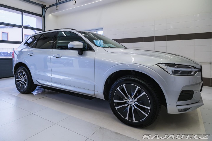 Volvo XC60 D4 AWD/AT 140kW Momentum 2018
