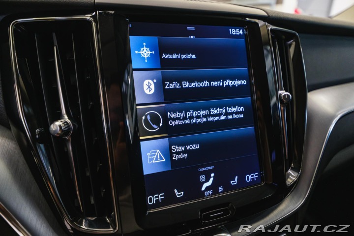 Volvo XC60 D4 AWD/AT 140kW Momentum 2018