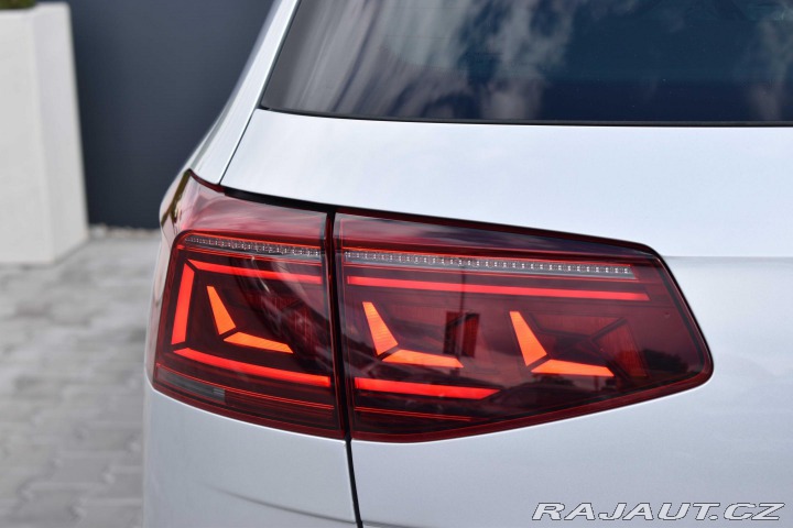 Volkswagen Passat 1.5 TSI DSG*TAŽNÉ*360° KA 2019