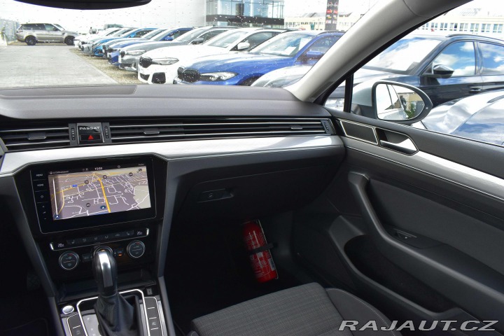 Volkswagen Passat 1.5 TSI DSG*TAŽNÉ*360° KA 2019